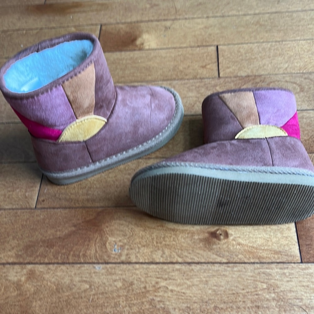 Old navy boots